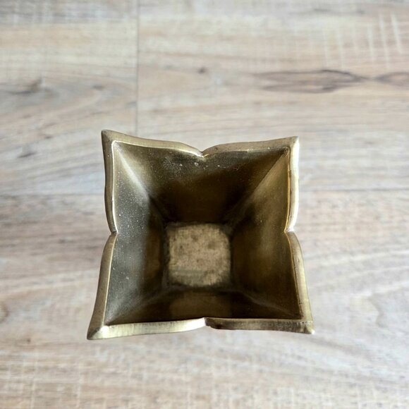 Vintage solid brass candleholder with etched design. Saudi Arabia. - Picture 7 of 9